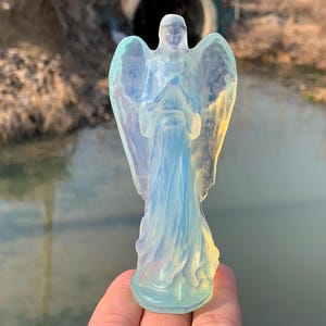 4.4&#39;&#39;+ Opalite quartz,quartz crystal,Crystal Angel,Angel Skull,Hand Carved Crystal Gifts 1pc