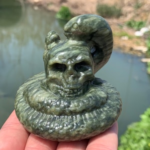 3.1&#39;&#39;+ Natural Green Jade quartz,quartz crystal,Crystal Snake,Snake Skull,Hand Carved Crystal Gifts 1pc