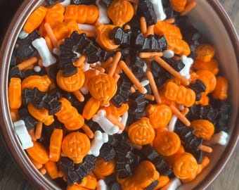 Halloween candy sprinkle mix. Halloween edible decor. Edible candy sprinkle. Cupcake, cake, cookie, pretzel sprinkle decor.