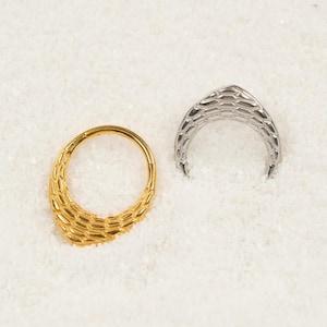 16G Textured Septum Ring, Titanium Clicker Hoop, Nose Ring, Daith Hoop, Septum Piercing, Cartilage Hoop, Helix Hoop, Hinged Segment AE21