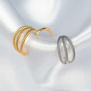 16G Triple Ring Clicker Hoop, Septum Ring, Daith Hoop, Septum Hoop, Nose Piercing, Cartilage Hoop, Helix Hoop, Hinged Segment Y29