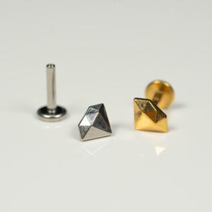 16G Diamond Flat Back Stud, Screw Back Earrings, Internally Threaded, Cartilage Earring, Conch Earring, Helix, Tragus, Gold, Silver AC33