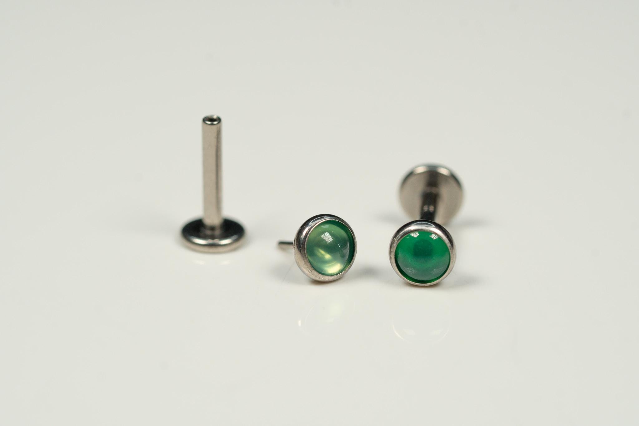 20G, 18G, 16G Green Onyx Natural Stone, Threadless Flat Back Stud, Flat Back Cartilage Earring, Tragus Piercing, Conch Stud, Helix Stud, R14
