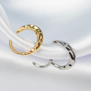 16G Gehämmerter Fett Septum Ring, Titan Clicker Hoop, Nasenring, Daith Hoop, Septum Piercing, Knorpel Hoop, Helix Hoop, Scharniersegment X35
