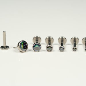 20G, 18G, 16G Vitrail Medium Bezel CZ Threadless Flat Back Stud, Bezel Earring, Cartilage Piercing, Titanium, Tragus, Helix, Push In, I2