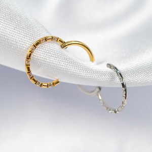 16G CZ Clicker Hoop, Septum Ring, Daith Hoop, Septum Hoop, Nose Piercing, Cartilage Hoop, Helix Hoop, Hinged Segment Z1