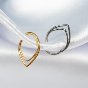 16G Layered Double Septum Ring, Titanium Clicker Hoop, Nose Ring, Daith Hoop, Septum Piercing, Cartilage Hoop, Helix Hoop, Hinged Segment V9