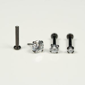 20G, 18G, 16G CZ noir, clou d'oreille sans filetage à dos plat, Boucle d'oreille à dos plat, Piercing pour cartilage, Titane, Tragus, Helix, Push In, I1
