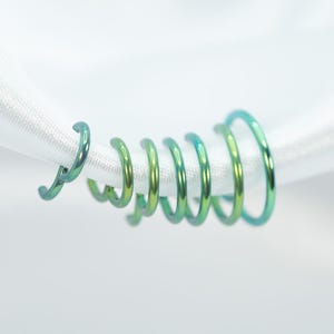 20G, 18G, 16G, Cerchio Clicker Verde, Anello al Naso, Titanio Grado Impianto, Cerchio Setto, Piercing al Naso, Cerchio Cartilagine, Anello Conch, Cerchio Helix