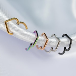 16G V Shape Clicker Hoop, Septum Ring, Daith Hoop, Septum Hoop, Nose Piercing, Cartilage Hoop, Helix Hoop, Hinged Segment V2
