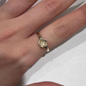Anello Plumeria e Ibisco in oro giallo (10K o 14K)