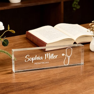 Placa personalizada con el nombre del médico, placa personalizada para el escritorio del estudiante de medicina, regalo para el nuevo médico, regalo de graduación para enfermeros y dentistas, regalo para la facultad de medicina.