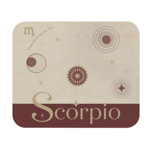 Alfombrilla de ratón para astrología de Escorpio: diseño de carta astral celestial, color crema y carmesí.