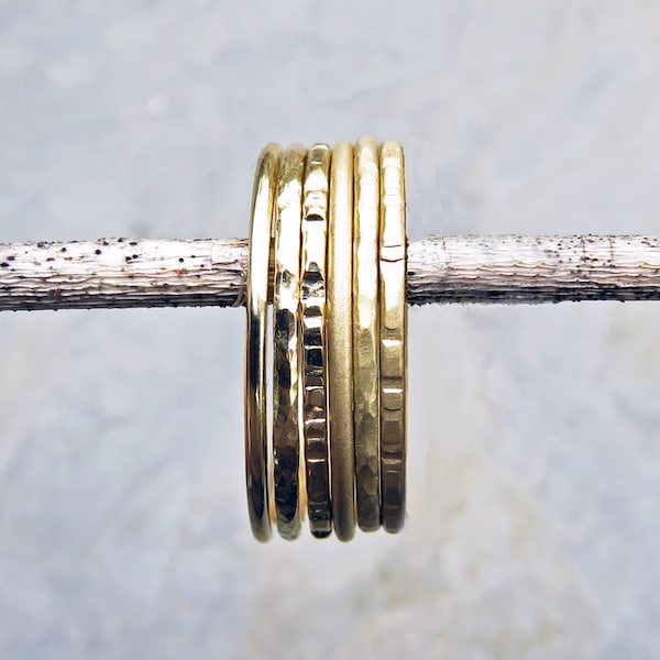 18k Gold Stacking Ring in Smooth, Hammered, Matte, or Notched Finish. Thin 1mm Band.