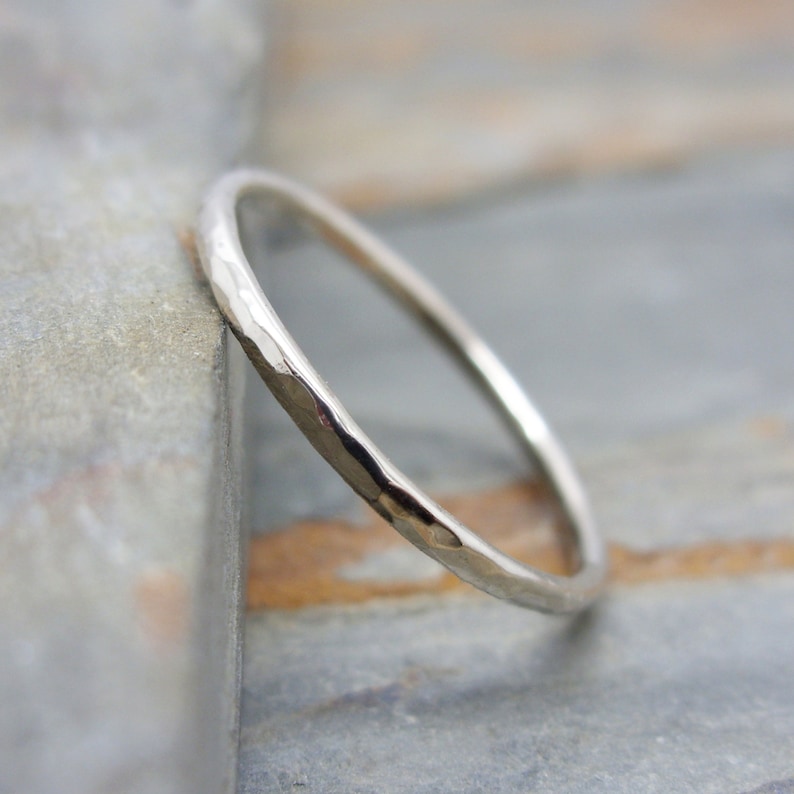 Simple Thin 14k White Gold Wedding Band in Smooth Hammered
