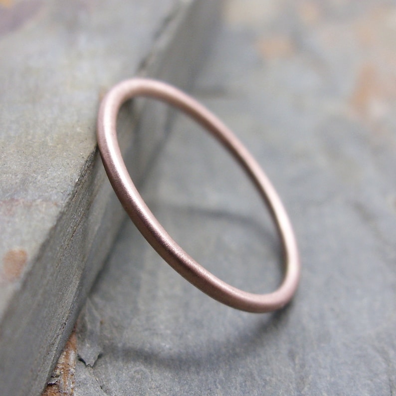 Solid 14k Rose Gold Wedding Band in Smooth Polished Hammered Etsy