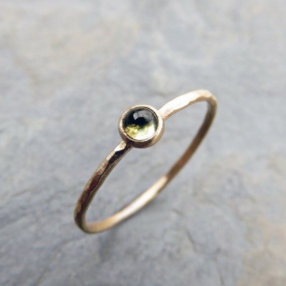 Tiny 14k Gold Peridot Ring 3mm Round Stack Ring in Yellow or Rose Gold August Birthstone Mother s Ring Hammered Matte or Polish Etsy