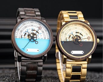 Relógio de pulso W205 para homens com nome | Relógio de madeira personalizado | Relógio de padrinhos | Presente de aniversário para ele | Presente de aniversário para pai e marido