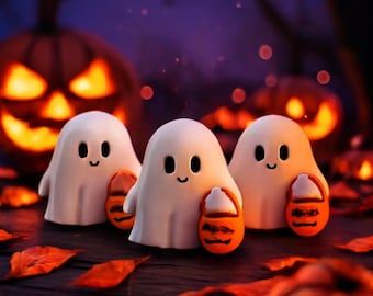 Mini Halloween Ghost Figurine – Spooky Tabletop Decoration