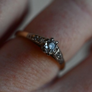 Vintage 18k Gold & Platinum Old Mine Cut Diamond Ring - size 5.75