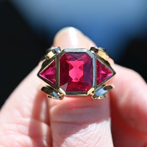 Vintage 9k Gold Large Bezel Set Ruby Heavy Ring - 9.32g - size 9.75/10