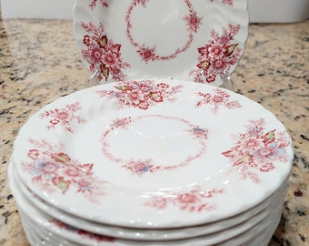 Vintage Johnson Brothers Marlow Dinner Plate Flowers Floral Farmhouse Retro Made In England PRETTY