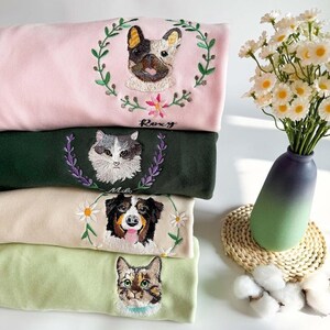 Embroidered Custom Pet Sweatshirt,Custom Pet Hoodie,Personalized Pet Face and Pet name Shirt,Custom gift,Gifts For Dog Owners,Pet Lover Gift