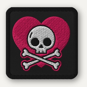 Parche de calavera y huesos cruzados gótico pastel con bordado de corazón rosa intenso