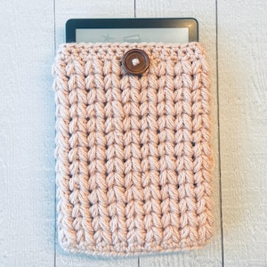 Kindle Crochet Sleeve - Kindle Paperwhite Crochet Sleeve 6.8 inch - Handmade Kindle Crochet Sleeve - Crochet Kindle Cover Light Pink