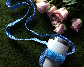 Gingham Picnic Drink Holder: Portable Coffee Mug Bag