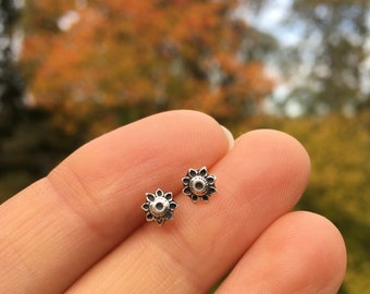 Silver flower studs, tiny flower earrings, silver earring posts, gift for her, everyday wear