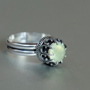 Prehnite ring size 6.25 or made to order, sterling silver ring with mint green gemstone, crown ring, princess ring image 2