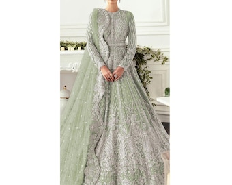 Robe de mariée verte indienne pakistanaise personnalisée, robe longue maxi, robe en filet brodée à la main, tenue de fiançailles nikah walima