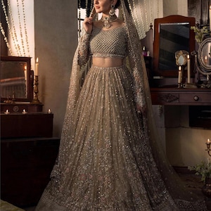 Designer Bridal embroidery lehenga choli, Pakistani Indian maxi ethnic wedding dress, Nikkah Mehndi Engagement dress , Pakistani suit