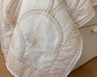 Ivory Floral Medallion Hand Block Print Jaipuri Quilt | 100% Cotton Razai | Reversible Heirloom | 230x270 cm
