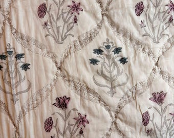 Berry Lattice Floral Hand Block Print Jaipuri Quilt | 100% Cotton Razai | Reversible Heirloom | 230x270 cm