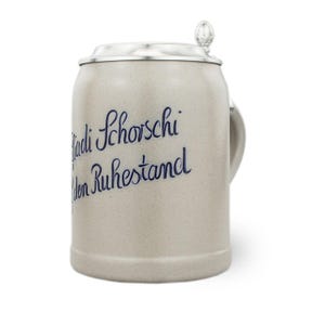 PREMIUM Bierkrug &quot;Steinkrug&quot; • Steinkrug mit Namen personalisiert • Mit Zinndeckel und Wunschgravur • 0,5 Liter