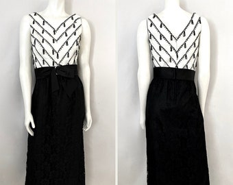 Vintage 50’s/60’s Black, White, Sleeveless, Lace, Dress (S)