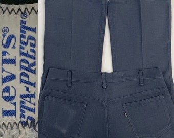 Vintage 70's Sta-Prest Levi's 646 Bell Bottom Pants (W36)