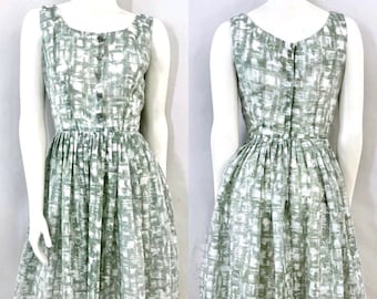 Vintage 50's White, Green, Sleeveless, Swing Dress, Circle Dress (S)