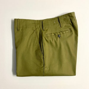 Vintage 60&#39;s Army Green, Relaxed Fit, Pants (W30)