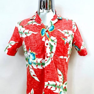 Vintage 80&#39;s Red, Floral, Short Sleeve, Hawaiian Shirt (M)