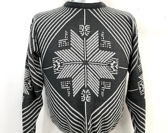 90's Gray Geometric Sweater by Mervyns (S/M)