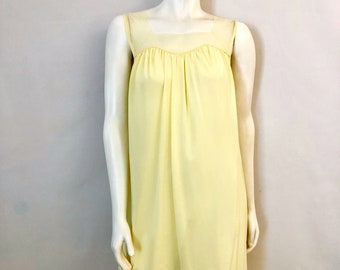 Vintage 60's Pastel Yellow, Baby Doll, Nightgown, Nightie (L)