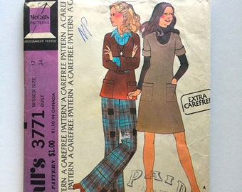 Vestido, top y pantalón (talla S) de los años 70, en su mayoría sin cortar, McCall's 3771.