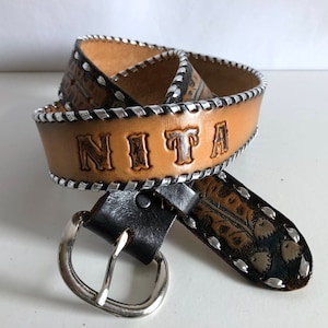 Vintage Belts 70&#39;s Brown, Silver, Leather, Tooled Belt, Acorns (XS/S)