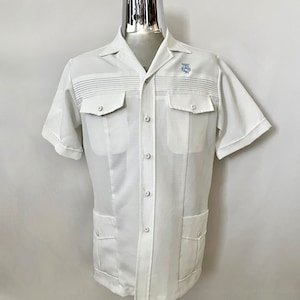 Vintage 1970s Iolani Hawaii Executive Button up Shirt - Size