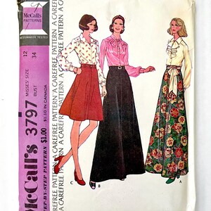70&#39;s Partially Uncut McCall&#39;s 3797, Blouses, Skirts (Size 4/6)
