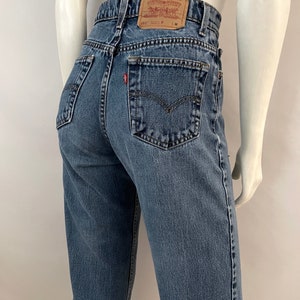Vintage 90&#39;s Levi&#39;s 551 Jeans, High Waisted, Tapered Leg, Red Tab (Size 6)
