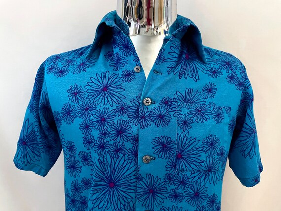 Vintage 60's Blue, Purple, Floral Hawaiian, Shirt… - image 3
